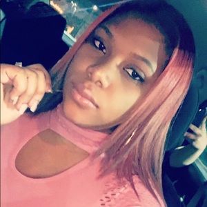 Meet your Posher, Quadera